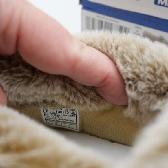 NEW Skechers Bobs Women's 6 Wide Too Cozy Doodles Dogs Slippers Indoor Outdoor - Picture 10 of 10